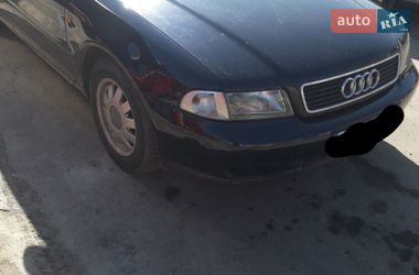 Седан Audi A4 1999 в Измаиле