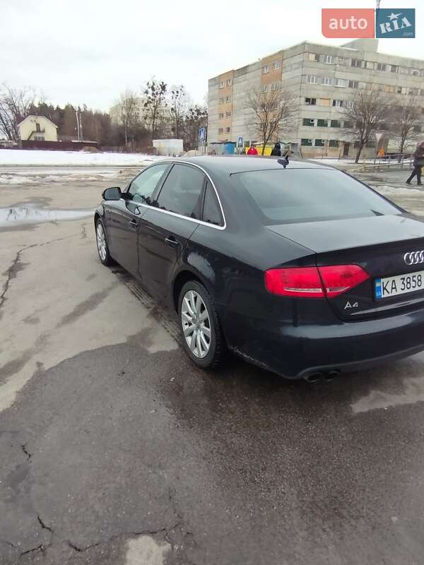 Седан Audi A4 2011 в Броварах
