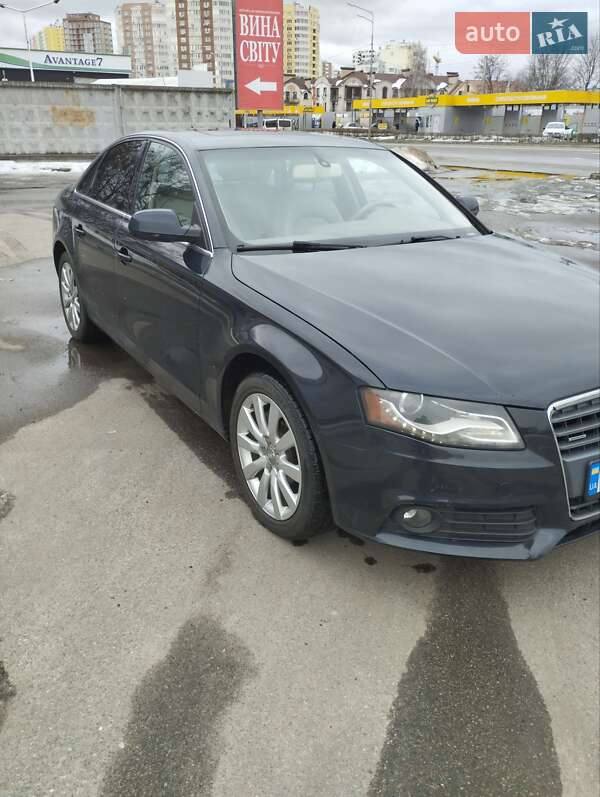 Седан Audi A4 2011 в Броварах