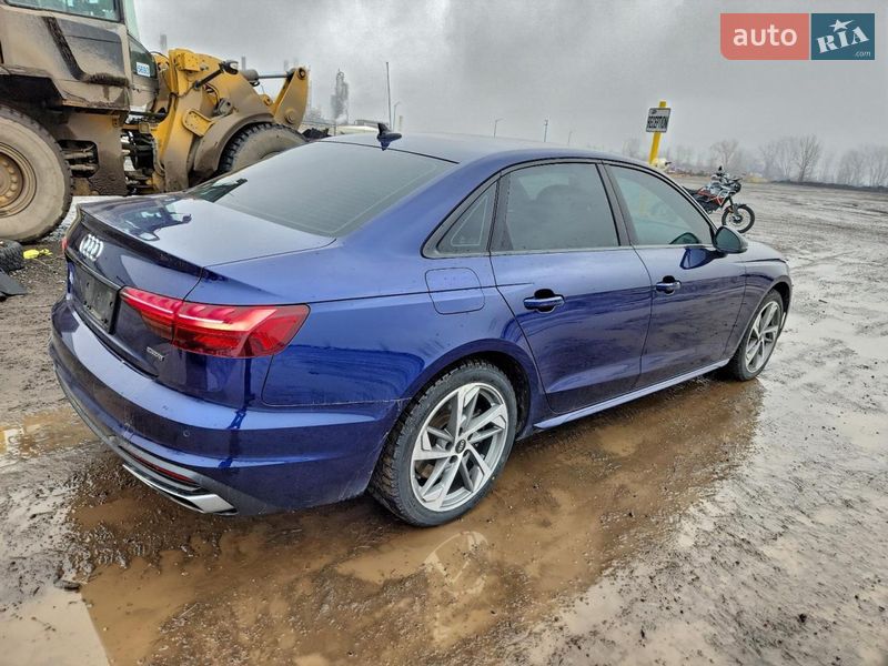 Седан Audi A4 2023 в Виннице