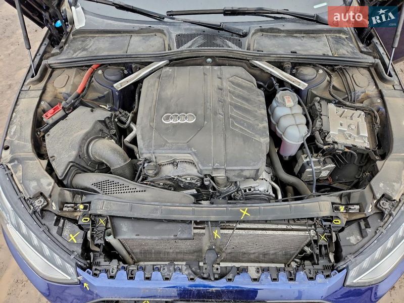 Седан Audi A4 2023 в Виннице