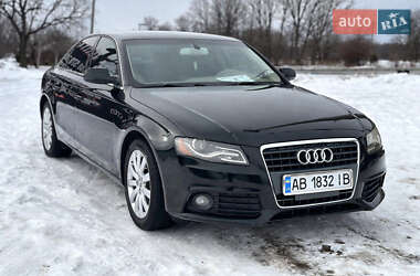 Седан Audi A4 2012 в Виннице