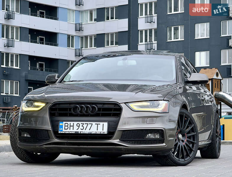 Седан Audi A4 2014 в Одесі