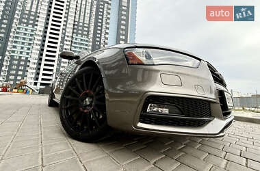 Седан Audi A4 2014 в Одесі