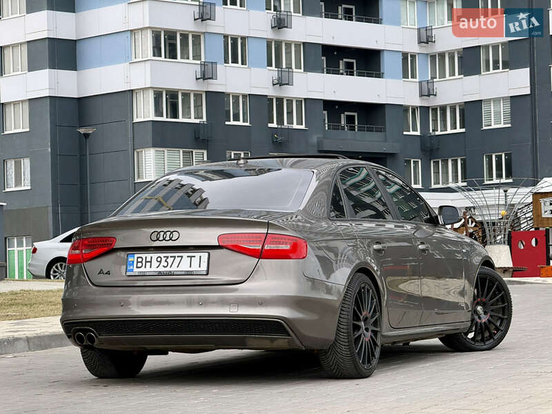 Седан Audi A4 2014 в Одесі