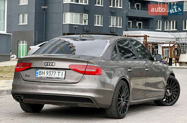 Седан Audi A4 2014 в Одесі