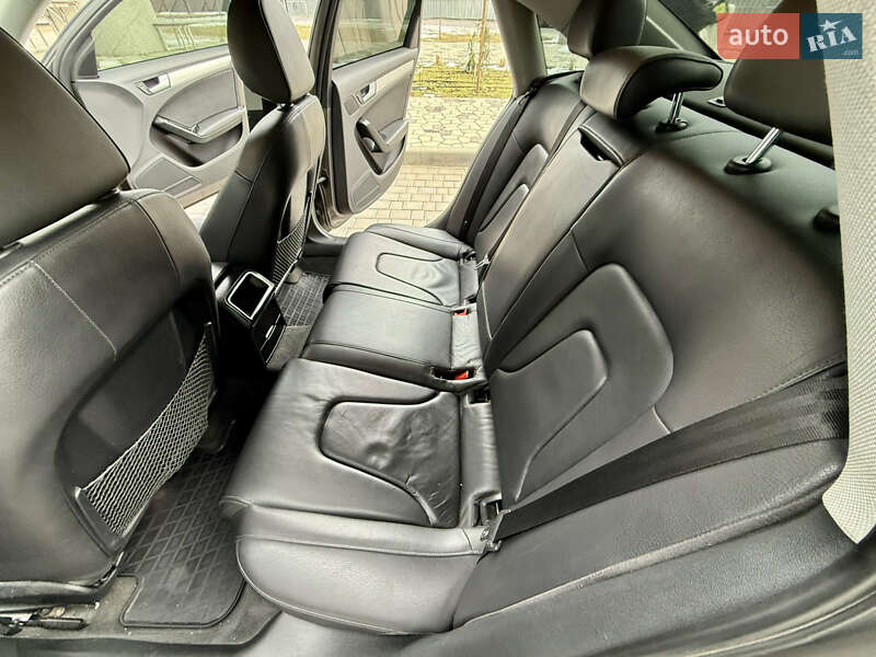 Седан Audi A4 2014 в Одесі