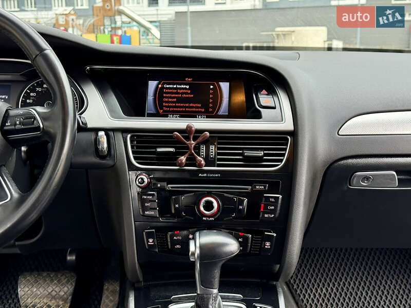 Седан Audi A4 2014 в Одесі