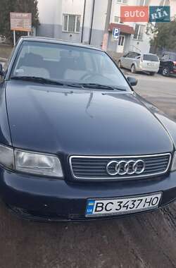 Седан Audi A4 1997 в Яворові