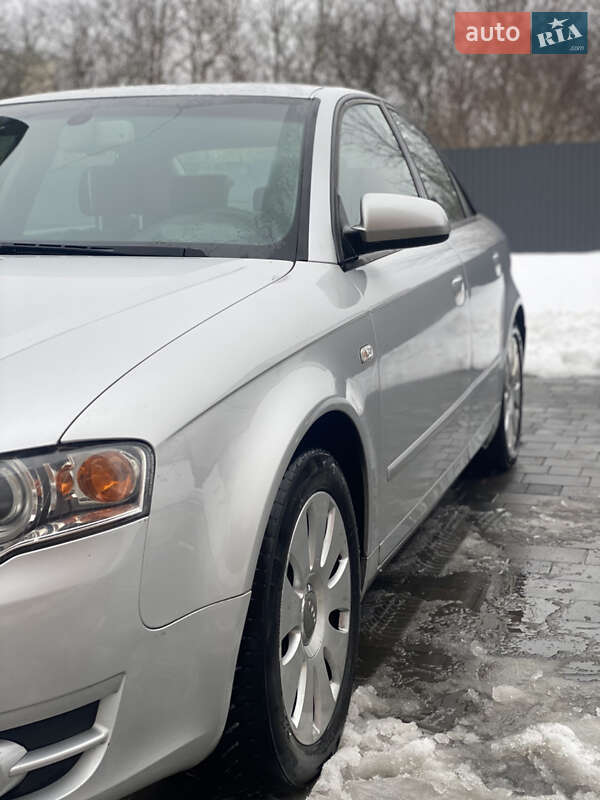 Седан Audi A4 2005 в Староконстантинове