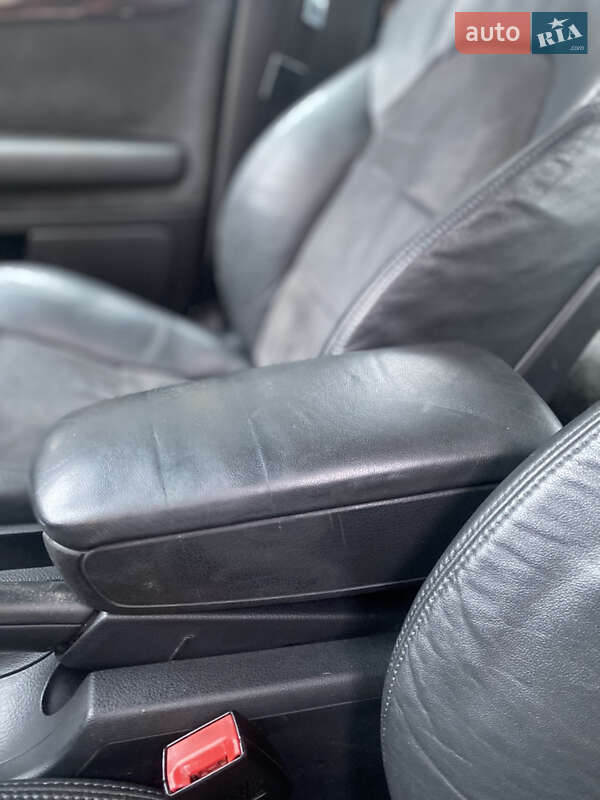 Седан Audi A4 2005 в Староконстантинове