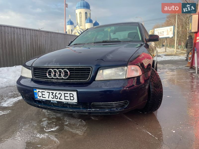 Седан Audi A4 1997 в Черновцах