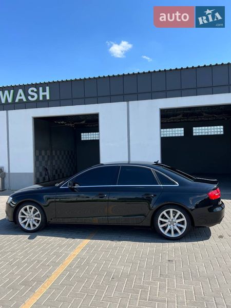 Седан Audi A4 2012 в Харкові