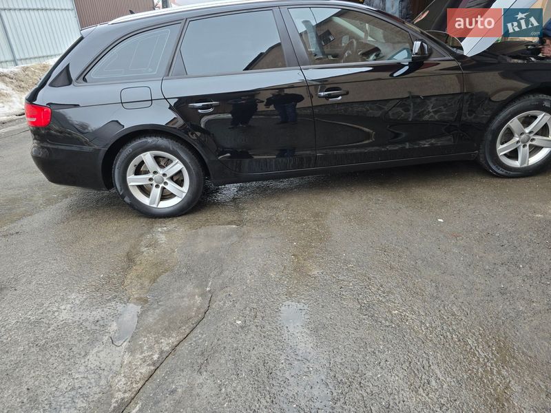 Универсал Audi A4 2011 в Хмельницком