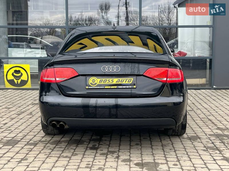 Седан Audi A4 2010 в Ивано-Франковске