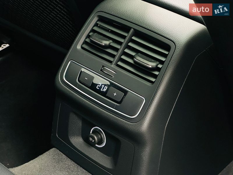 Седан Audi A4 2017 в Харкові