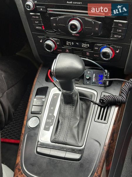 Седан Audi A4 2012 в Ивано-Франковске