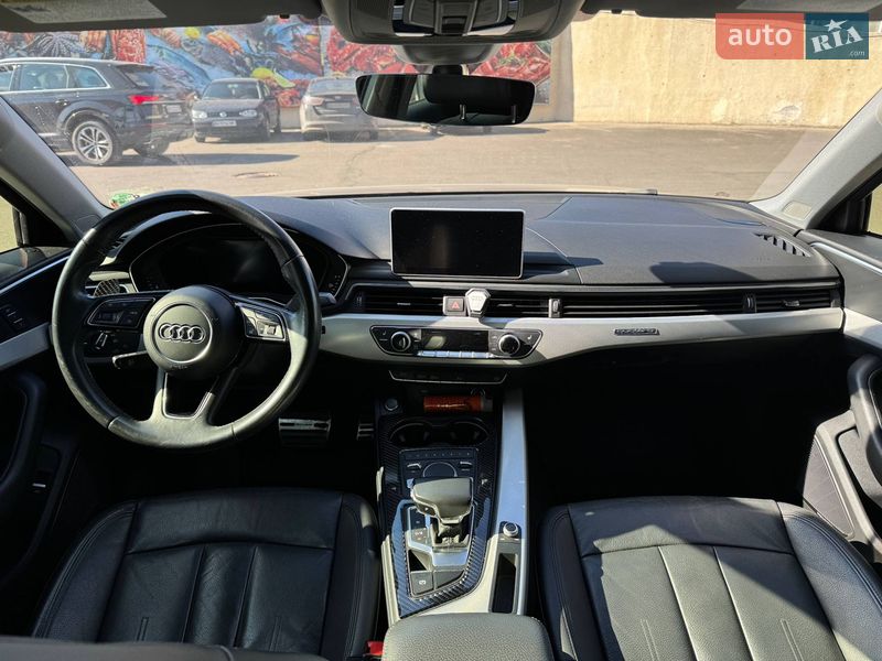 Седан Audi A4 2018 в Одессе