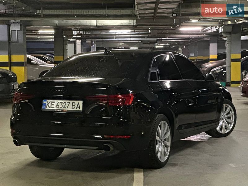 Седан Audi A4 2016 в Днепре