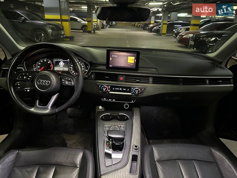 Седан Audi A4 2016 в Днепре