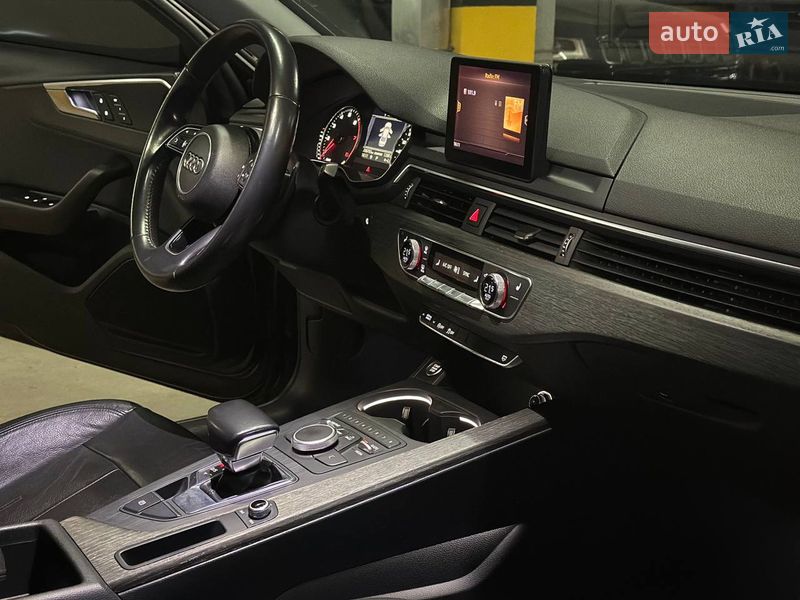 Седан Audi A4 2016 в Днепре