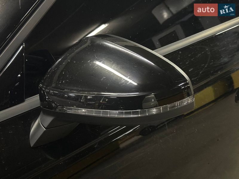 Седан Audi A4 2016 в Днепре