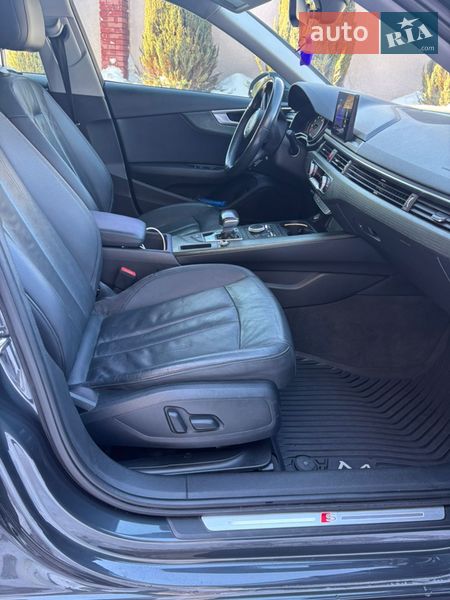 Седан Audi A4 2017 в Львове