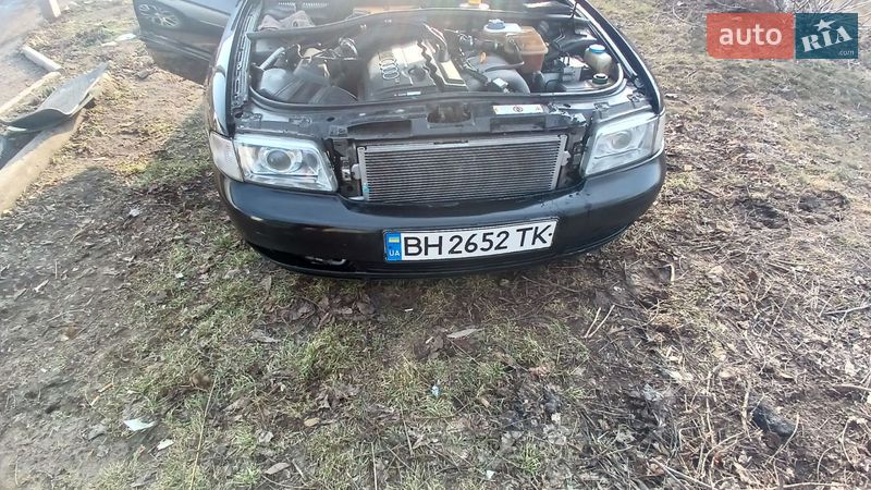 Седан Audi A4 1996 в Вознесенске