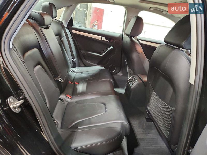 Седан Audi A4 2015 в Хмельницком