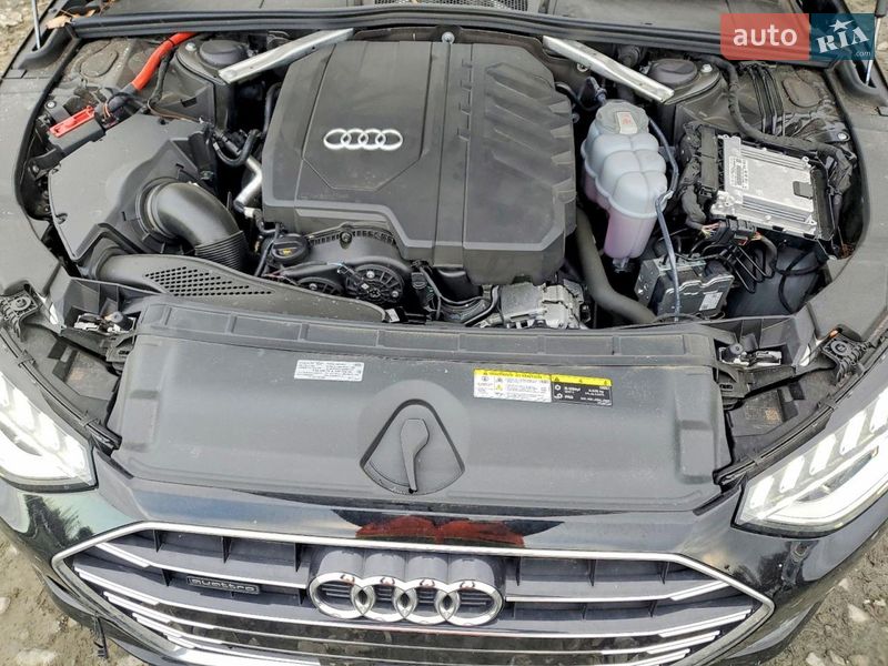 Седан Audi A4 2023 в Ивано-Франковске