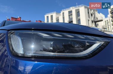 Седан Audi A4 2022 в Киеве