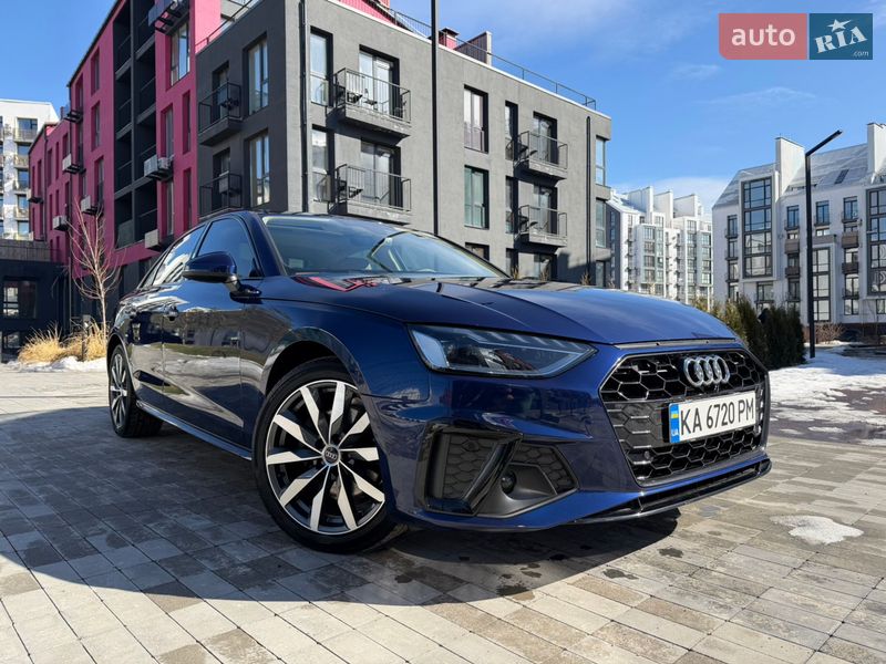 Седан Audi A4 2022 в Киеве