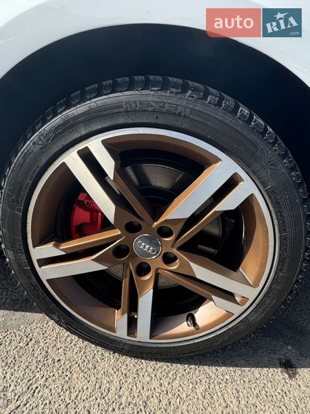 Седан Audi A4 2016 в Луцьку