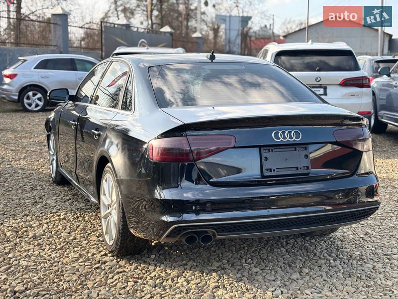 Седан Audi A4 2015 в Стрию