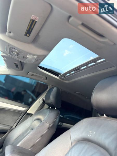 Седан Audi A4 2015 в Стрию