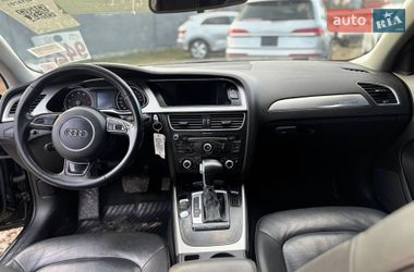 Седан Audi A4 2015 в Стрые