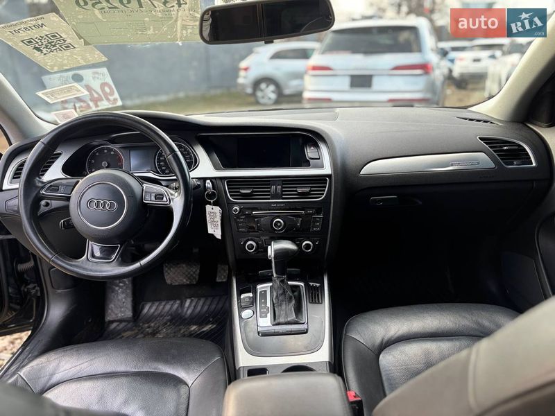Седан Audi A4 2015 в Стрию