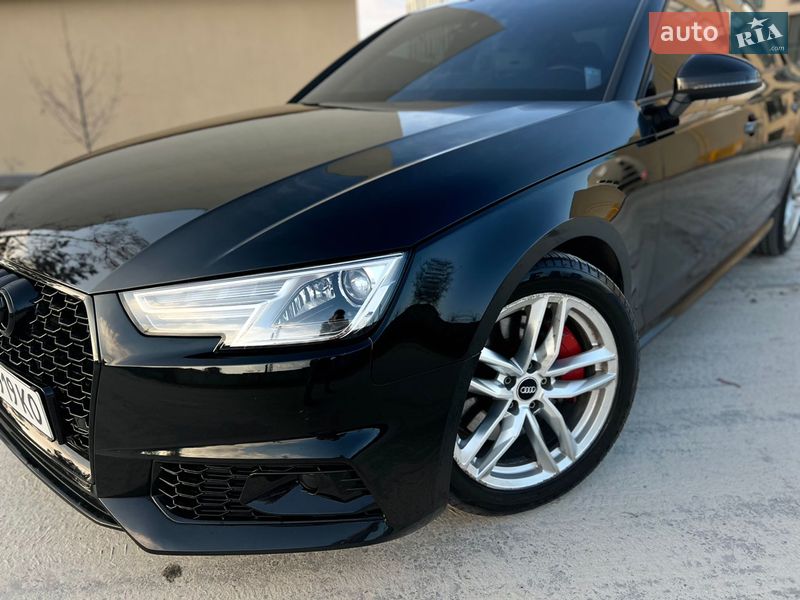 Седан Audi A4 2016 в Львові