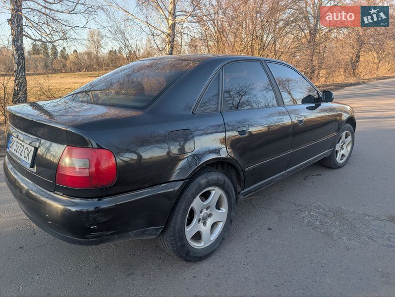 Седан Audi A4 1998 в Здолбуніві