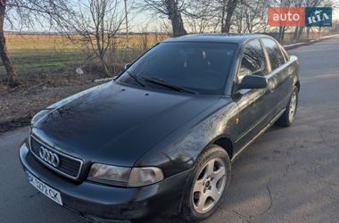 Седан Audi A4 1998 в Здолбуніві