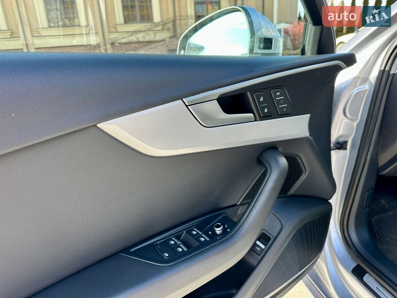 Седан Audi A4 2018 в Києві