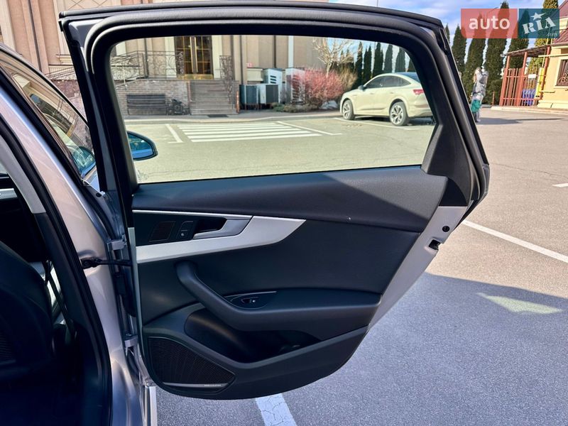 Седан Audi A4 2018 в Києві