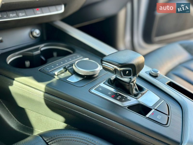 Седан Audi A4 2018 в Києві