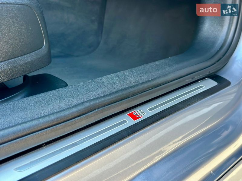 Седан Audi A4 2018 в Києві