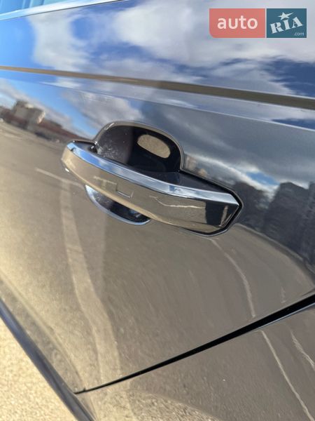 Седан Audi A4 2017 в Киеве