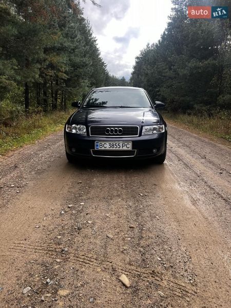 Седан Audi A4 2002 в Жовкве