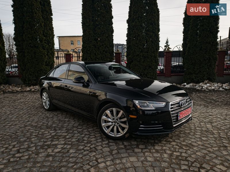 Седан Audi A4 2015 в Львове