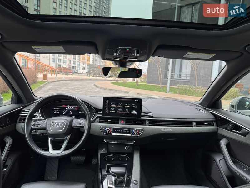 Седан Audi A4 2022 в Києві