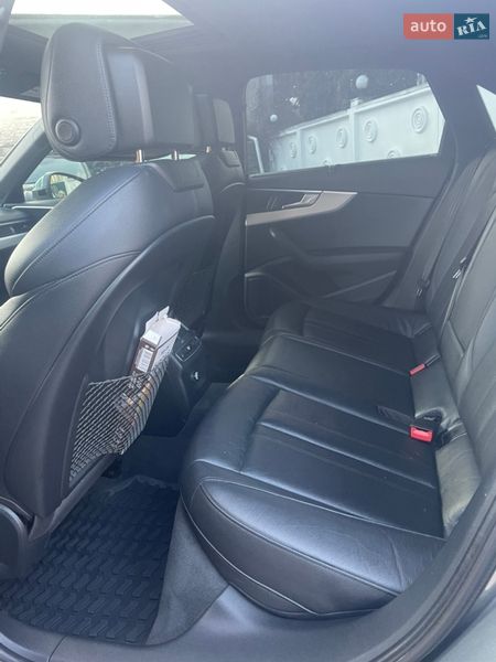 Седан Audi A4 2016 в Ровно