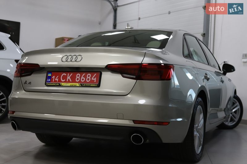 Седан Audi A4 2017 в Дрогобыче
